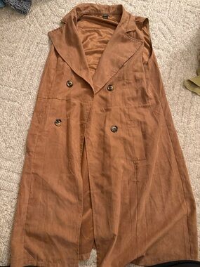 SHEIN Satin-Lined Collared Vest in Warm Brown